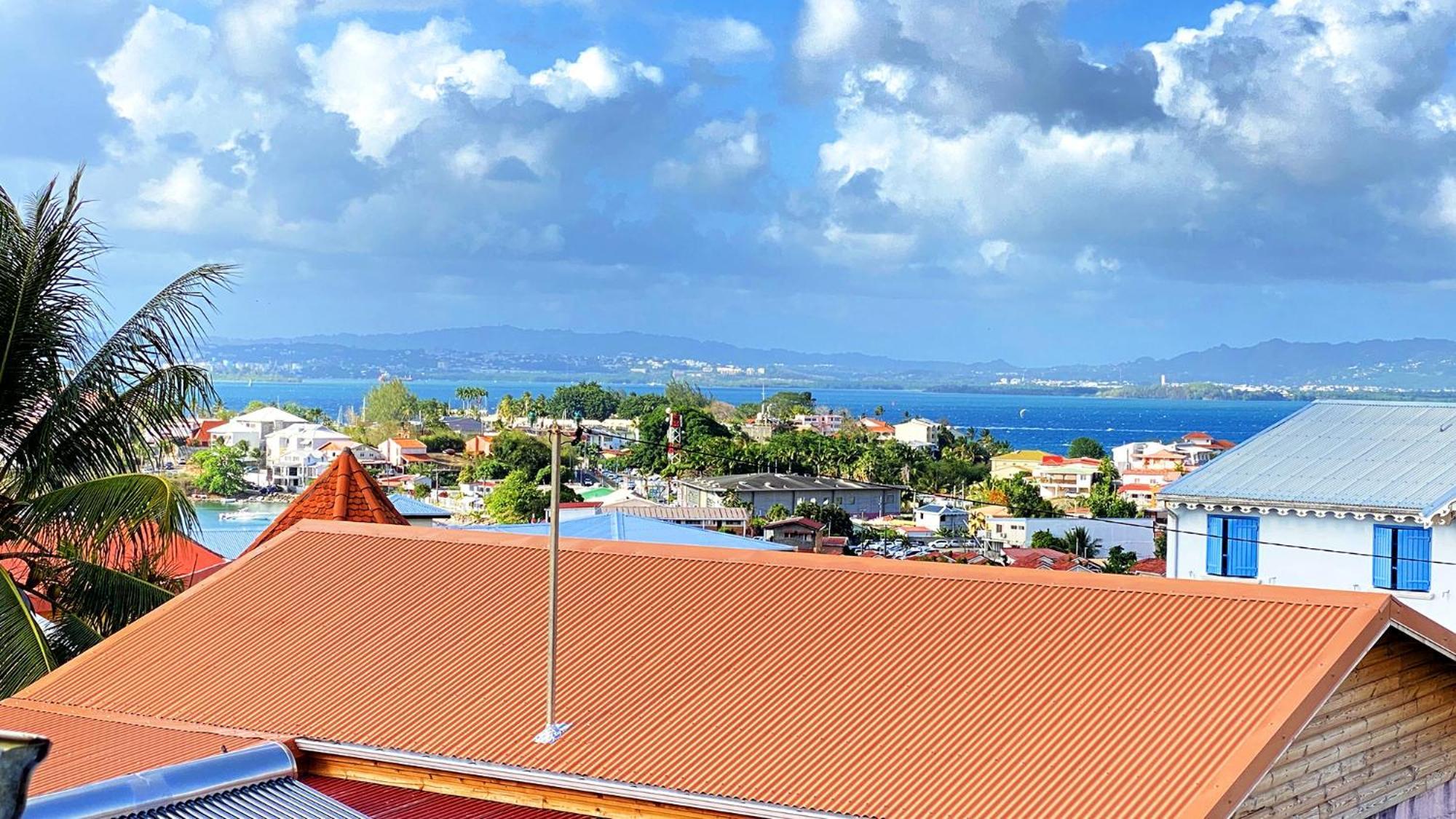 Ti Caraibes, Appartement T3 Atypique, Vue Mer, Piscine Et Proche Plage Les Trois-Ilets Exterior photo